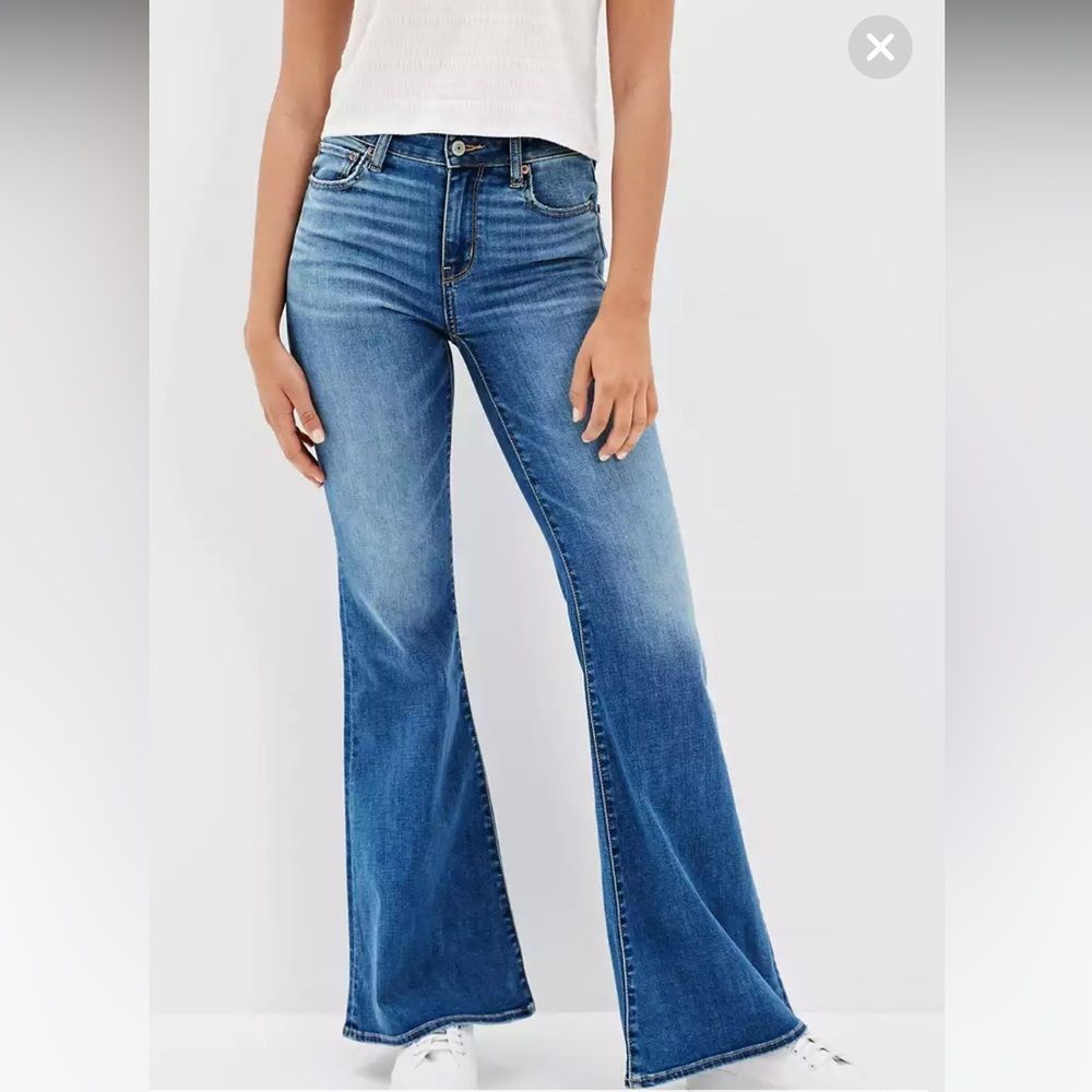 EUC AMERICAN EAGLE WOMEN’S SIZE 8 REAL FLARE JEANS